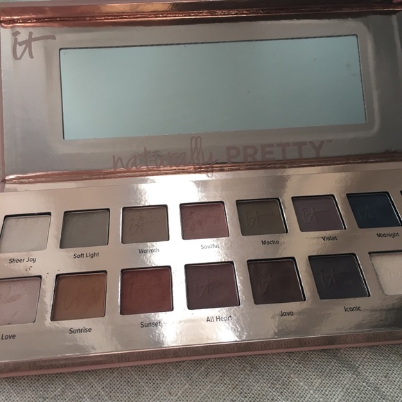 it Cosmetics Naturally Pretty Eyeshadow Palette - Picture 5 of 6